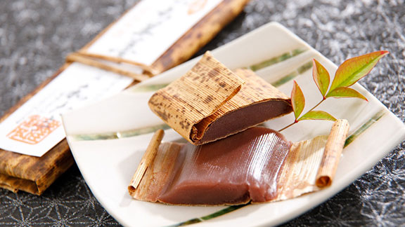 伝統和菓子職 職人が手作り でっち羊羹8本セット